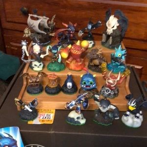 Sky lander Set of 19 plus portal, game and all cards